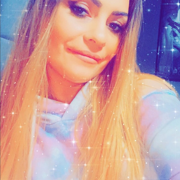 Meet your Posher, Sarah - Picture 6 of 7